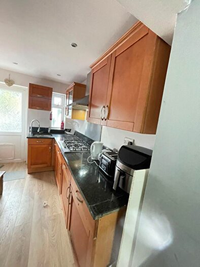 4 Bedroom Terraced House To Rent In Fortescue Road, Edgware, HA8
