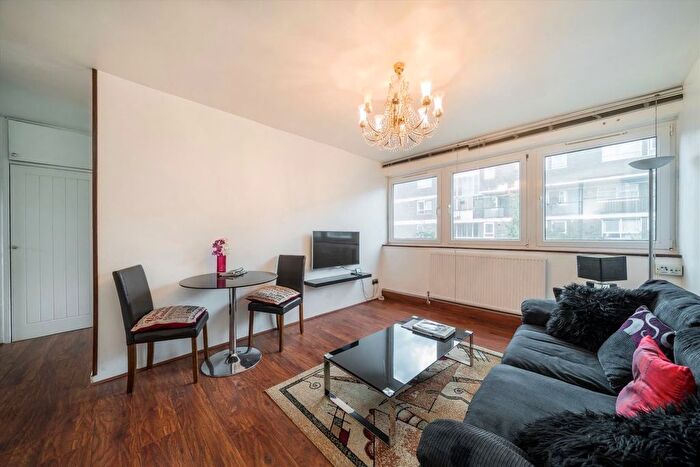 1 Bedroom Flat For Sale In Livermere Road, Hackney, E8
