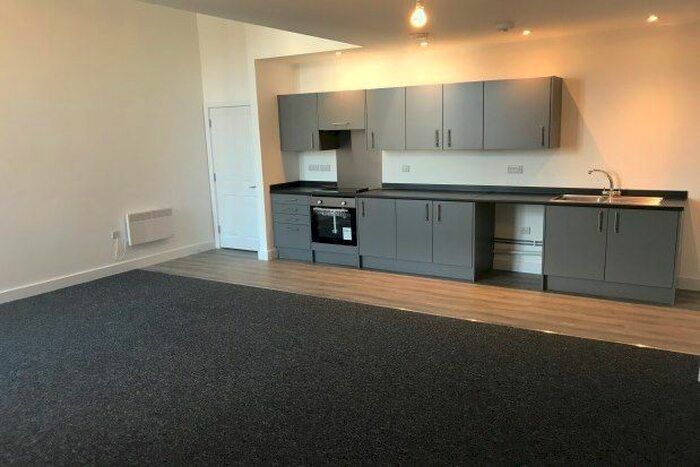 1 Bedroom Flat To Rent In Newton Road, Yeovil, BA20