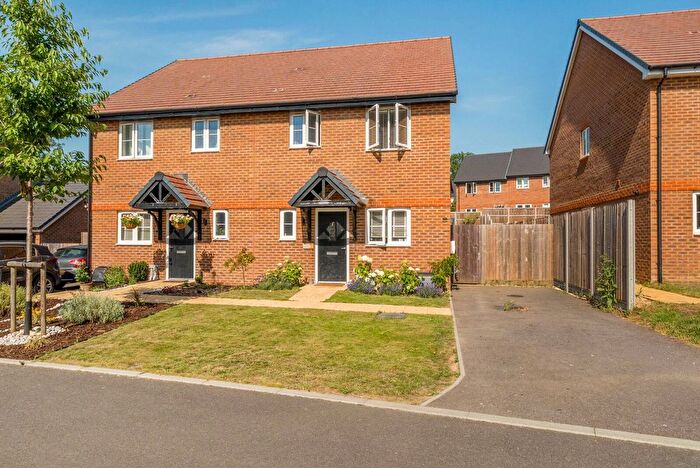 3 Bedroom Semi Detached House For Sale In Verdun Street, Farnham, GU9