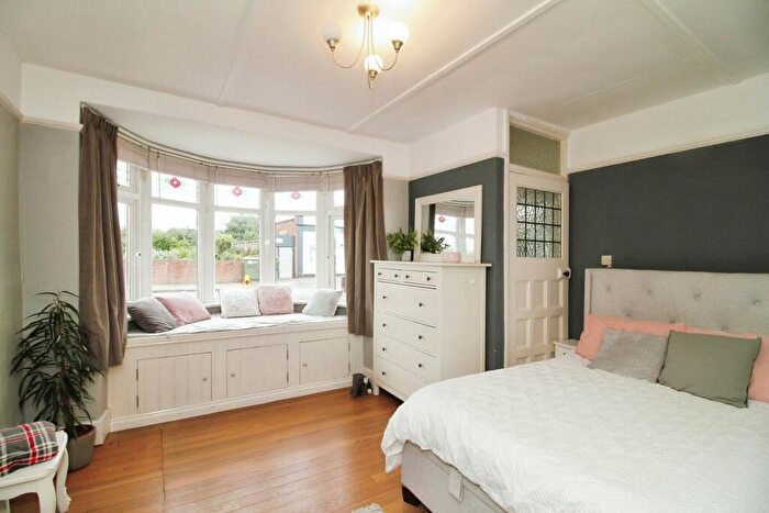 4 Bedroom Detached House For Sale In Nayland Road, Mile End, Colchester, CO4