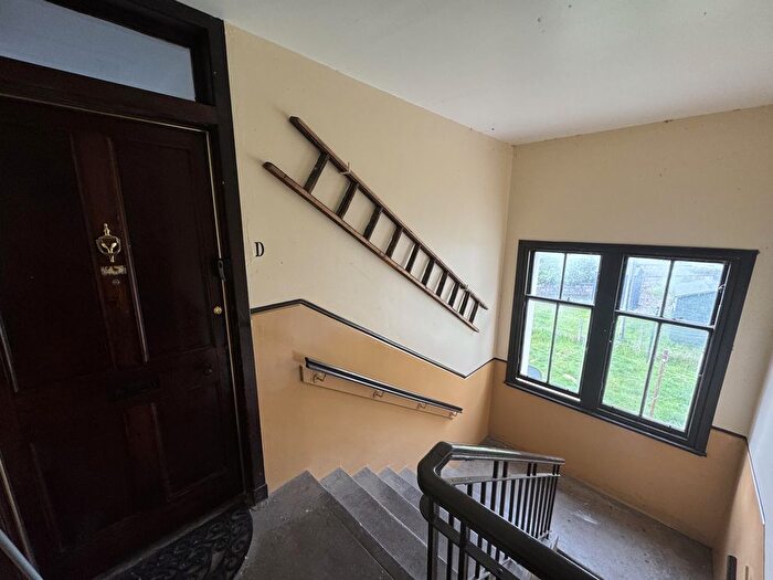 2 Bedroom Flat To Rent In D, Kerrsview Terrace, Dundee, DD4