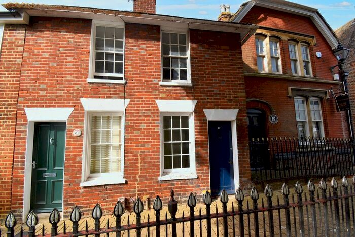 1 Bedroom Terraced House To Rent In Church Yard, Ashford, TN23