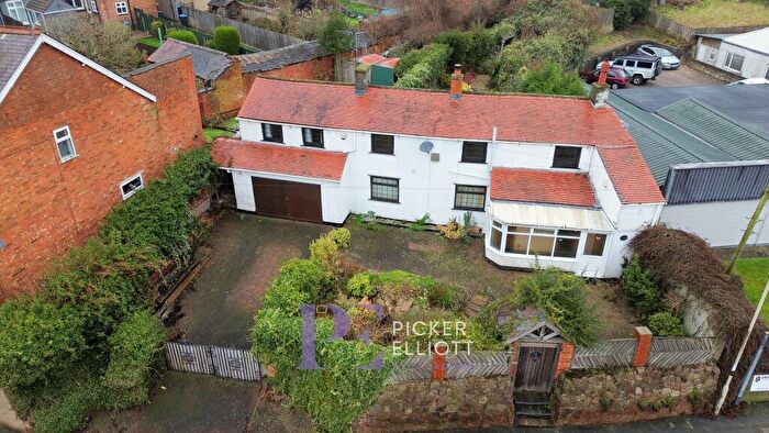 3 Bedroom Detached House For Sale In The Common, Barwell, LE9