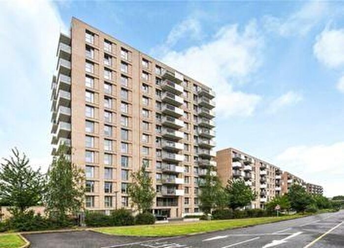 1 Bedroom Flat To Rent In Parkside Court, Booth Road, Royal Victoria Docks, West Silver Town, London, E16
