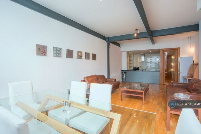 2 Bedroom Flat To Rent In Church Street, Manchester, M4