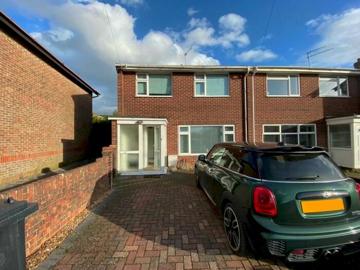 4 Bedroom Semi-Detached House To Rent In Ormonde Avenue, Chichester, PO19