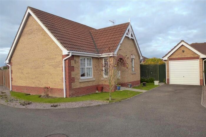 2 Bedroom Bungalow To Rent In Landau Way, March, PE15