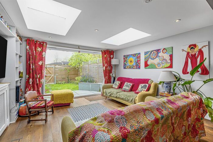 4 Bedroom Property To Rent In Cranford Close, London, SW20