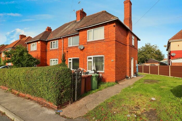 3 Bedroom Semi-Detached House For Sale In West Street, South Kirkby, Pontefract, WF9