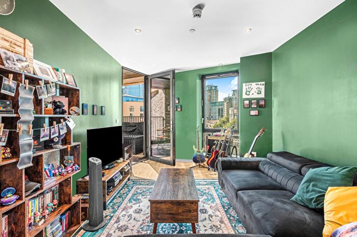 1 Bedroom Flat For Sale In Vetro Court, Salter Street, E14