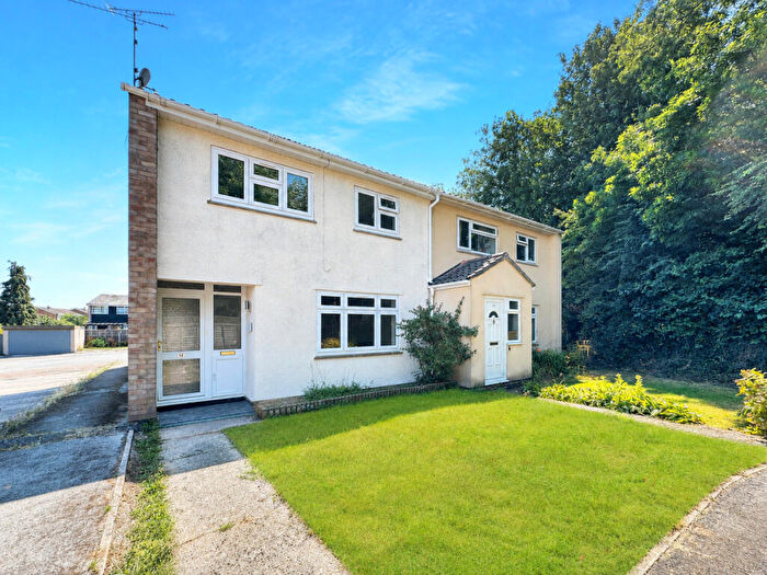 3 Bedroom Semi-Detached House To Rent In Cherwell Close, Bristol, BS35