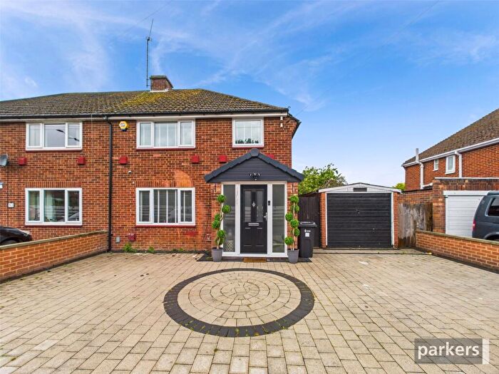 3 Bedroom Semi-Detached House For Sale In Milestone Crescent, Charvil, Reading, Berkshire, RG10