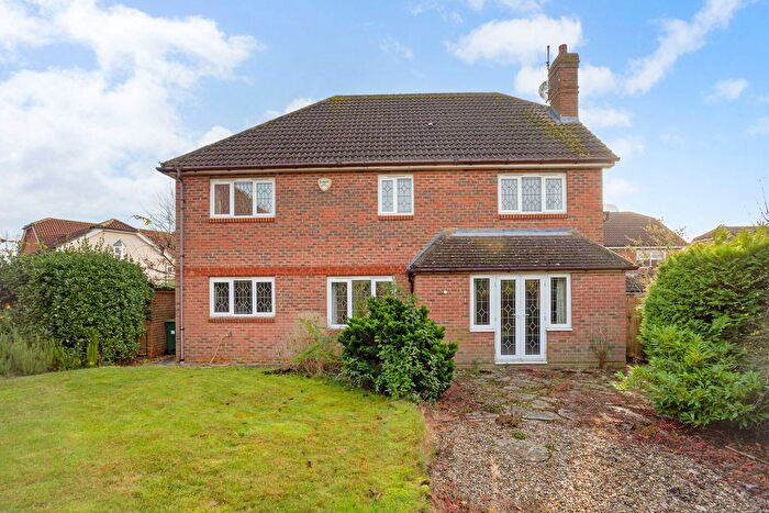 4 Bedroom Detached House For Sale In Nimrod Close, St. Albans, AL4
