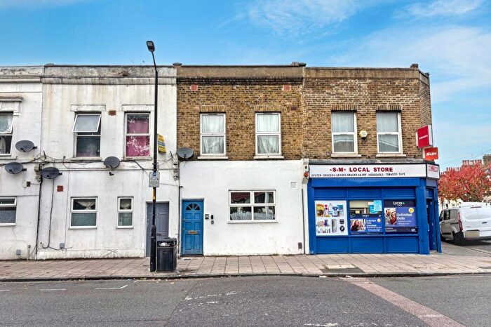 1 Bedroom Flat For Sale In A Meeting House Lane, Peckham, London, SE15
