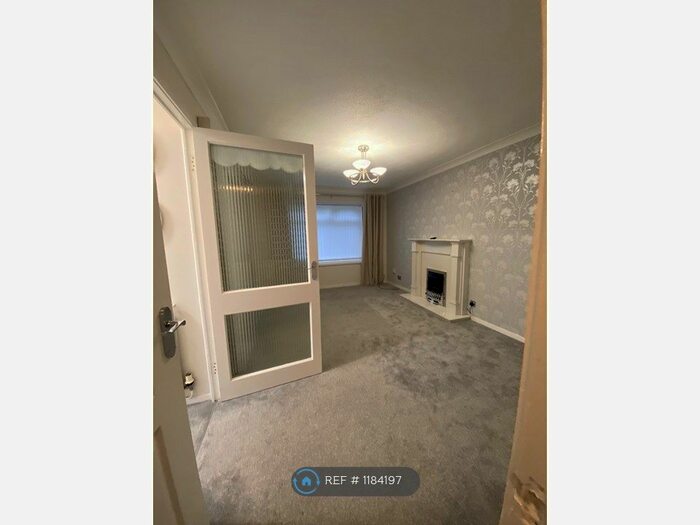 2 Bedroom Bungalow To Rent In Harrogate Drive, Liverpool, L5