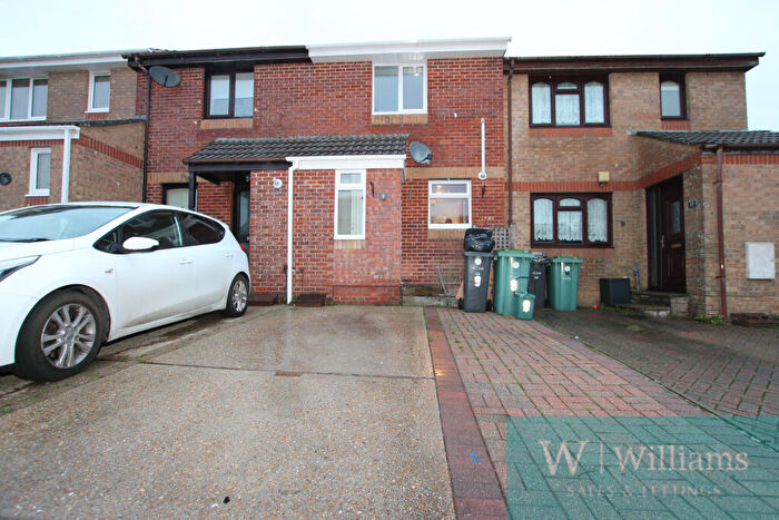 2 Bedroom Terraced House For Sale In Meadow View Close, Ryde, Isle Of Wight, PO33