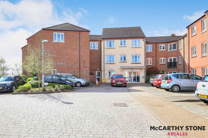 2 Bedroom Flat For Sale In Talbot Court, Salop Street, Bridgnorth, WV16