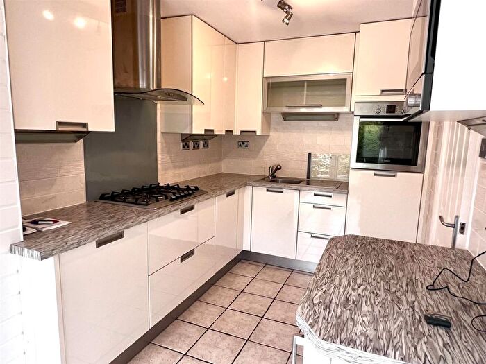 2 Bedroom Detached Bungalow For Sale In Wilton Court, Greenfields, Newton Aycliffe, DL5