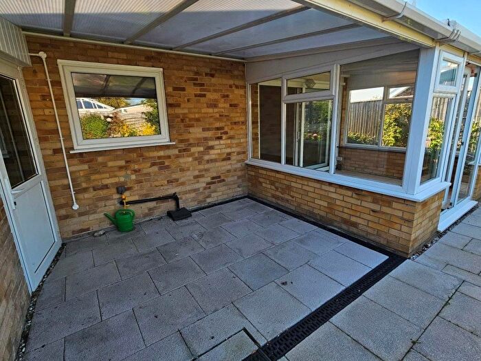 2 Bedroom Detached Bungalow For Sale In Hogarth Road, Eastbourne, BN23