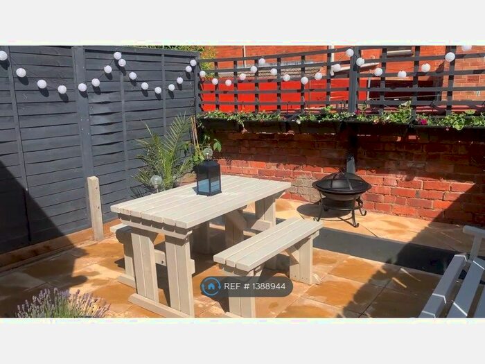 3 Bedroom Terraced House To Rent In Poole Street, Northampton, NN1