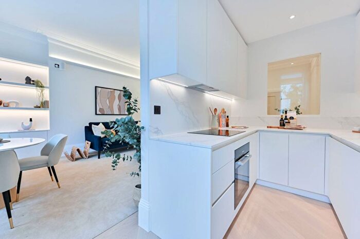 1 Bedroom Flat To Rent In Wilbraham Place, Sloane Square, London, SW1X