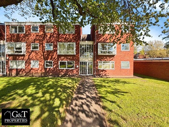 1 Bedroom Flat For Sale In Netherend Lane, Halesowen, B63