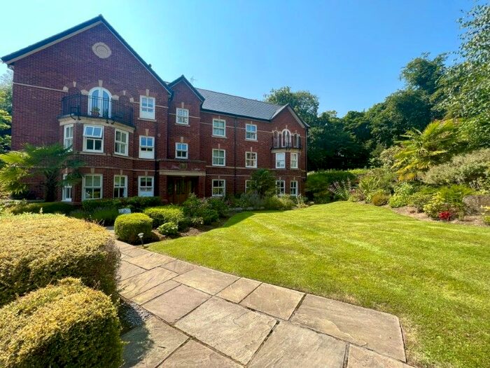 2 Bedroom Flat To Rent In Clevelands Drive, Bolton, BL1