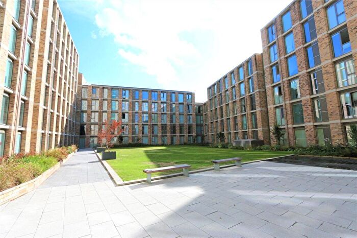 2 Bedroom Apartment To Rent In Burlington Square, Boundary Lane, Manchester, M15