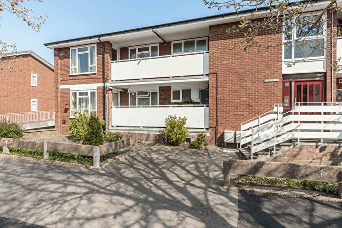 3 Bedroom Flat To Rent In Haylett Gardens, Kingston Upon Thames, KT1