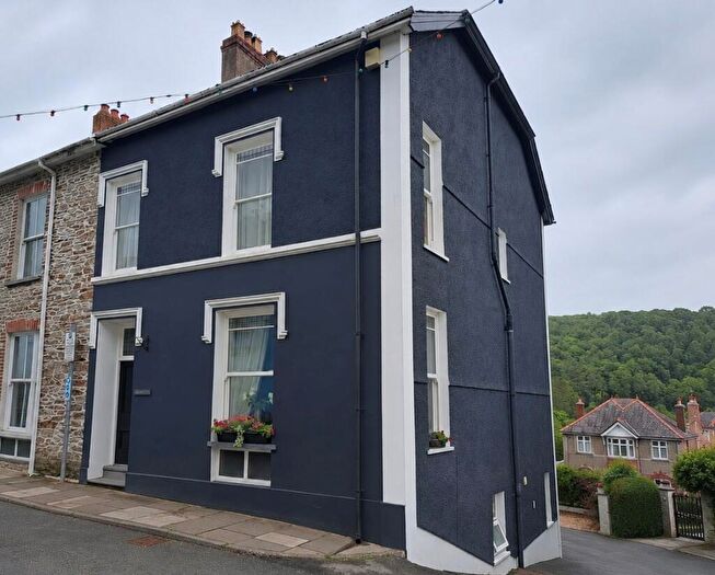 4 Bedroom End Of Terrace House For Sale In Wind Street, Llandysul, SA44