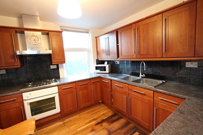 4 Bedroom Flat To Rent In Oakfield Road, Croydon, CR0