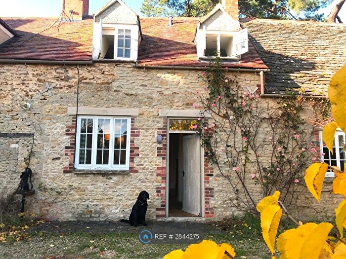 1 Bedroom Terraced House To Rent In Church Street, Faringdon, SN7