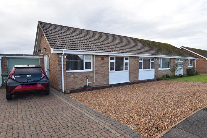 2 Bedroom Semi-Detached Bungalow For Sale In Beverley Gardens, Dymchurch, TN29