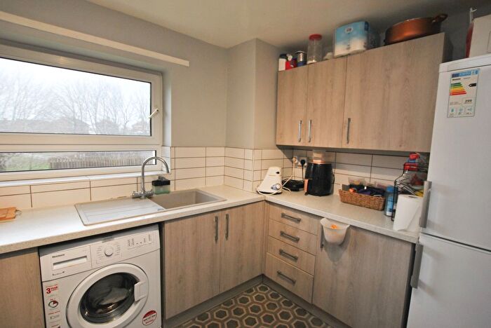 2 Bedroom Flat For Sale In Grinshill Flats, Severn Drive, Wellington, Telford, TF1