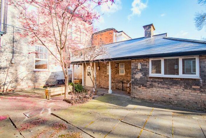 2 Bedroom Flat To Rent In Pearson Park, Hull, HU5