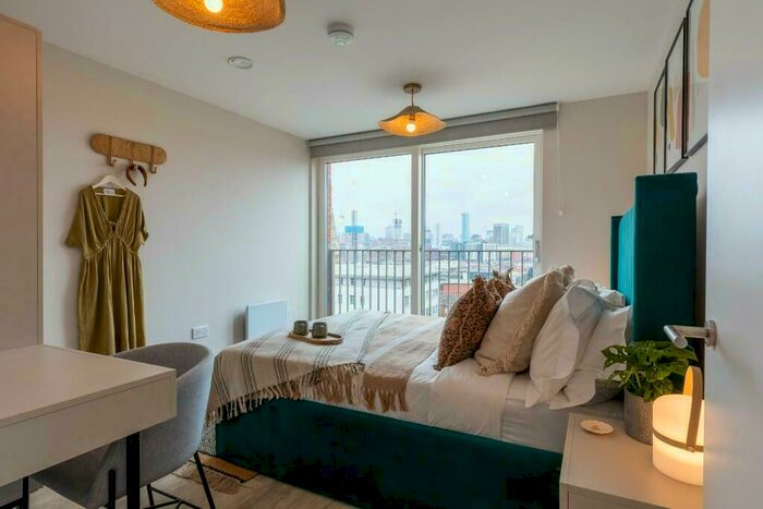 2 Bedroom Flat To Rent In Flat, Hairpin House, Bradford Street, Birmingham, B12