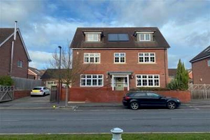 6 Bedroom House To Rent In Long Down Avenue, BS16
