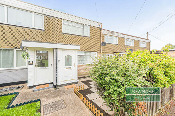 2 Bedroom Terraced House For Sale In Lincoln Chase, Southend-On-Sea, SS2