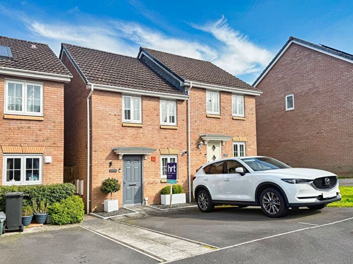 2 Bedroom Semi-Detached House For Sale In Cae Morfa, Neath, SA10