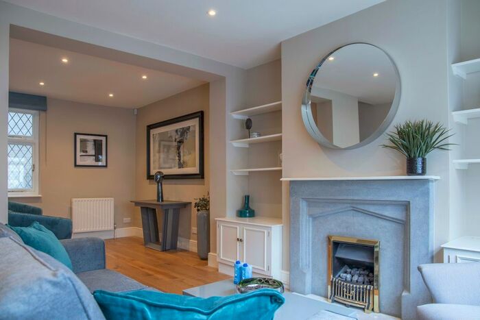 4 Bedroom Town House To Rent In Longmoore Street, London SW1V