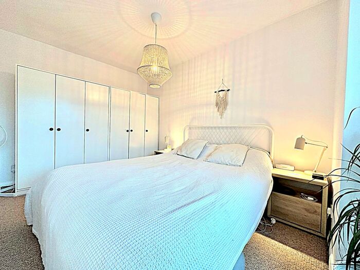 2 Bedroom Semi-Detached House To Rent In Queensbury Close, Bedford, MK40