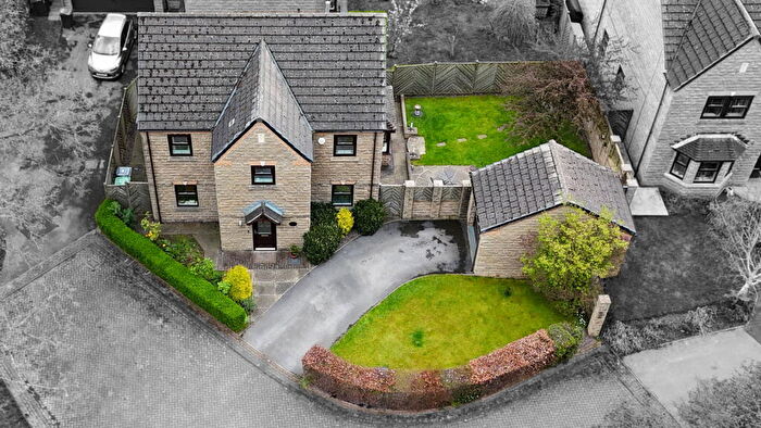 4 Bedroom Detached House For Sale In Mereside, Fenay Bridge, Huddersfield, HD5