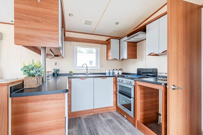 2 Bedroom Mobile/park Home For Sale In Broadland Sands Holiday Park, Corton, NR32