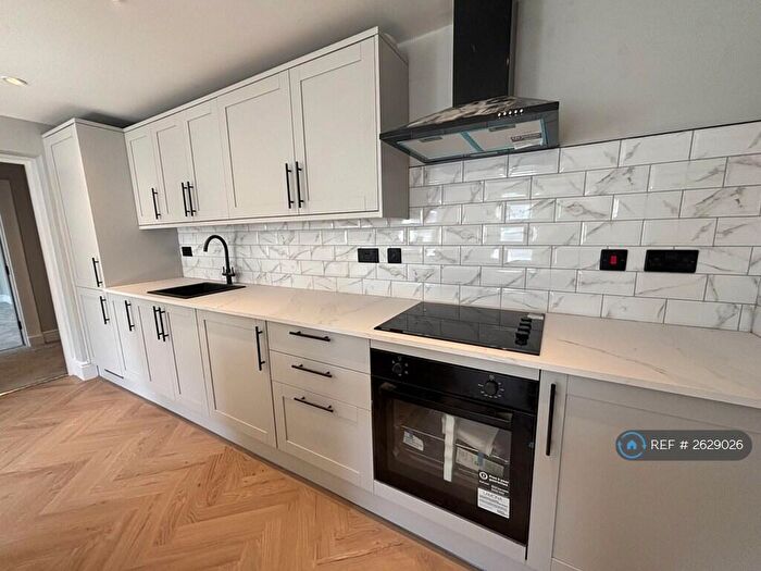 2 Bedroom Flat To Rent In Hall Gate, Doncaster, DN1