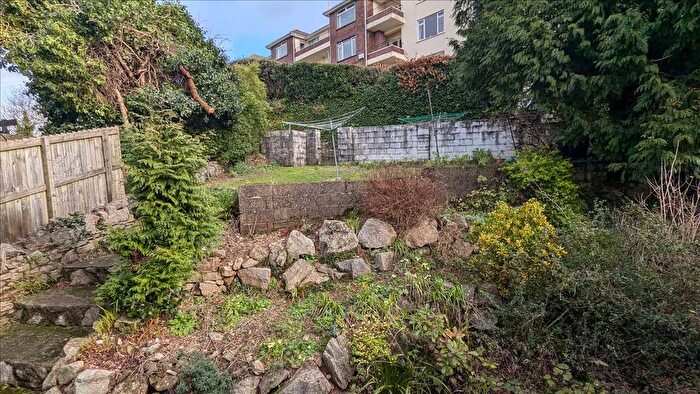 1 Bedroom Flat To Rent In Thurlow Road, Torquay, TQ1