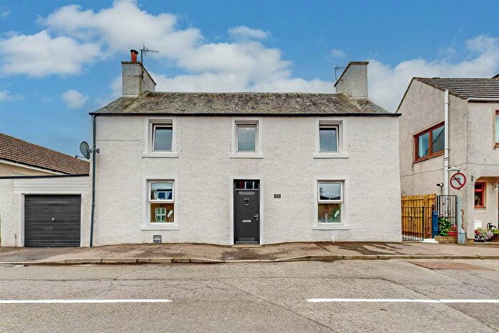 4 Bedroom Detached House To Rent In Back Street, Bridge Of Earn, PH2