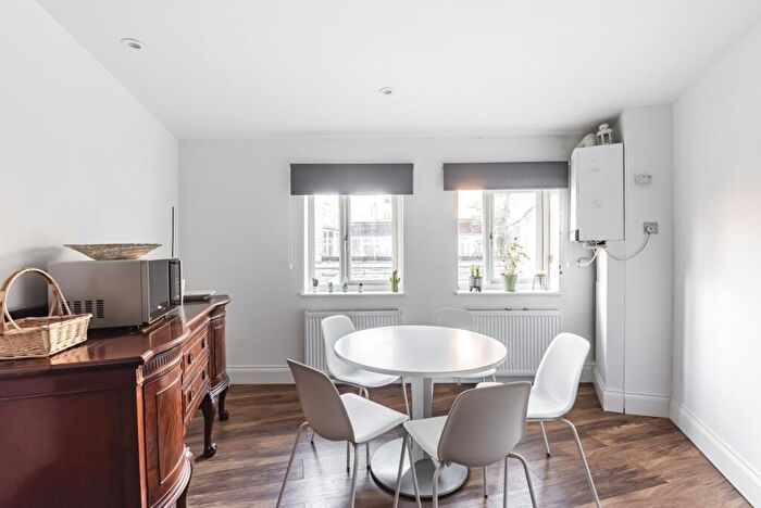 2 Bedroom Flat To Rent In Blue Anchor Lane, London, SE16