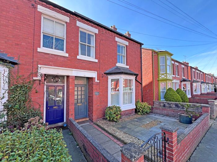 3 Bedroom Semi-Detached House For Sale In Canon Street, Shrewsbury, SY2