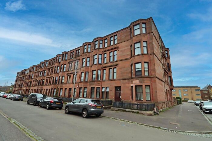 3 Bedroom Flat To Rent In Medwyn Street, Whiteinch, Glasgow, G14